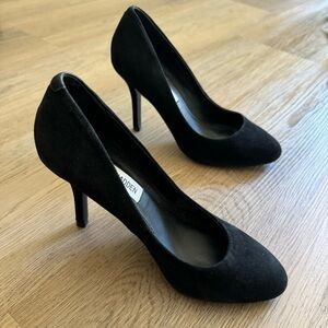 Steve Madden Suede Pumps - Size 5.5
